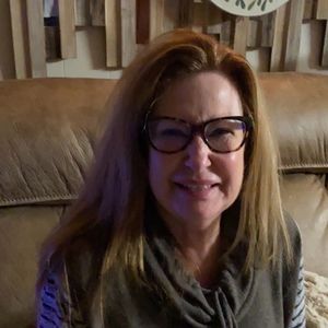 Meet your Posher, Sherry